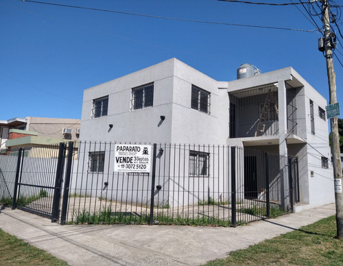 3 Departamentos En Block, Centro De Florencio Varela.-