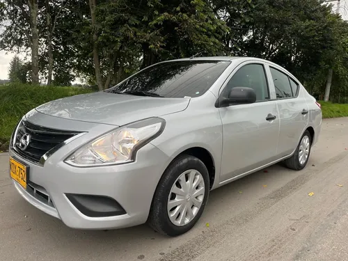 Nissan Versa 1.6 Drive