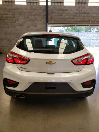 Imagen 4 de 15 de Chevrolet Cruze 5 1.4 Lt At 5p