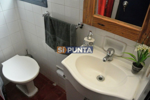 Imagen 12 de 23 de Casa En Venta En El Tesoro, Cerca De La Playa