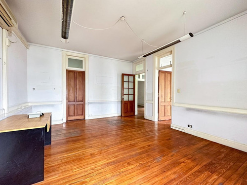 Imagen 4 de 24 de Departamento 4 Ambientes. Apto Comercial. Frente A Plaza. Piso Alto.