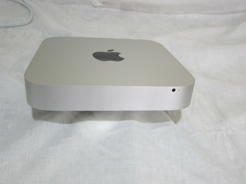 Apple Mac 2012 Mini Desktop Core I5 2.5g Quad, 8gb Ram 500gb (Usado)