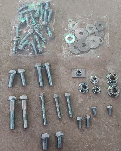 Imagen 3 de 5 de Kit Tornillos Completo Kawasaki Kl Klx 250-450cc (55 Piezas)