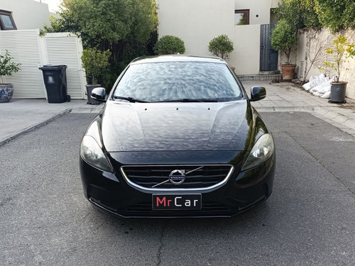 Volvo V40 2014