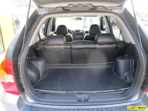 Kia New Sportage Lx 4x2 2000cc Mt Aa