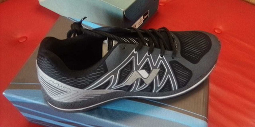 Imagem 2 de 2 de Tênis Mizuno Usado