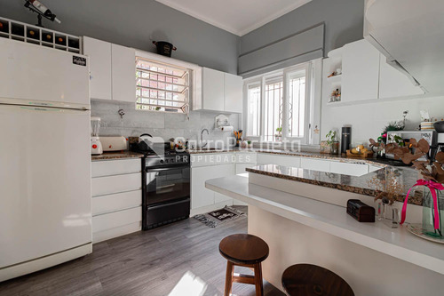 Venta Casa 5 Ambientes En Haedo Sur