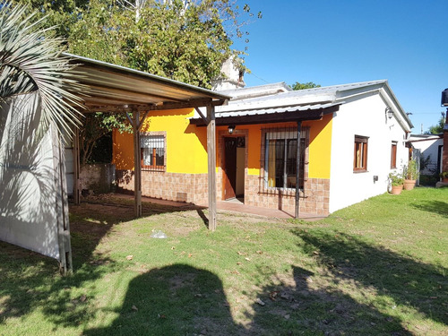Bonita Casa Ph 3 Amb. - Sobre Av. Tucumán