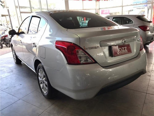 Nissan Versa 1.6 16v Flexstart Sv 4p Xtronic