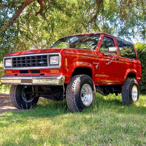 Ford Bronco Xlt v6
