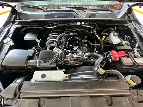 Nissan Np-300 Frontier Se Tm