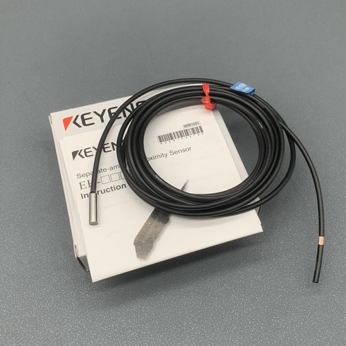 New In Box Keyence Eh-305 Eh305 Proximity Sensor Free Sh Ccg