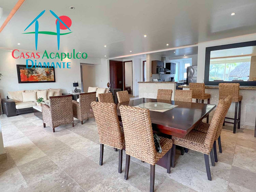 Cad Vidamar Residencial C1 D 101. Terraza Con Jacuzzi Y Salida Al Jardín