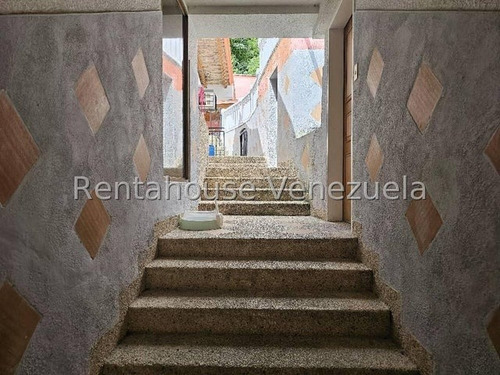 Vendo Casa En Urbanización El Castaño, Código 25-6576 Cm Leer Descripción