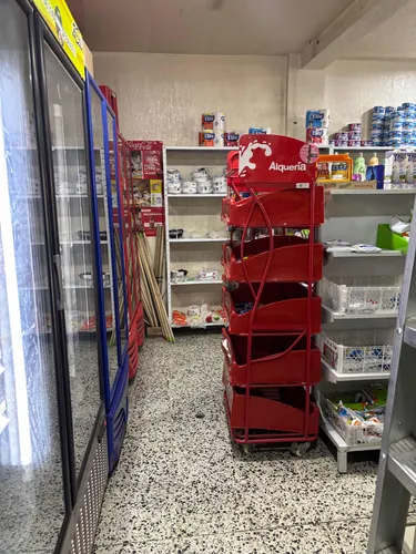 Local Supermercado Autoservicio