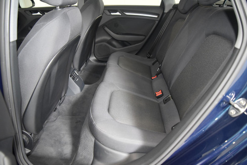 Imagen 8 de 8 de Audi A3 2019 2.0 Dynamic 4p At