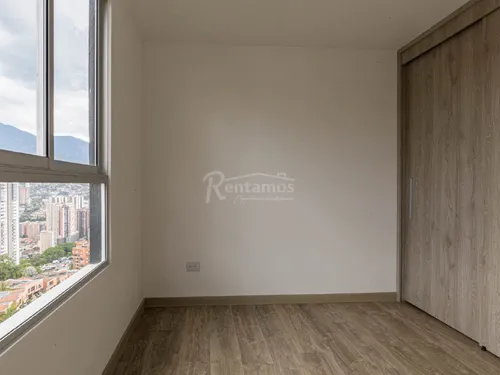Apartamento En Venta En Loma Linda. Cod V776051
