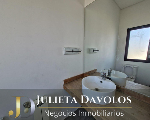 Casa En Venta El Canton Barrio Puerto