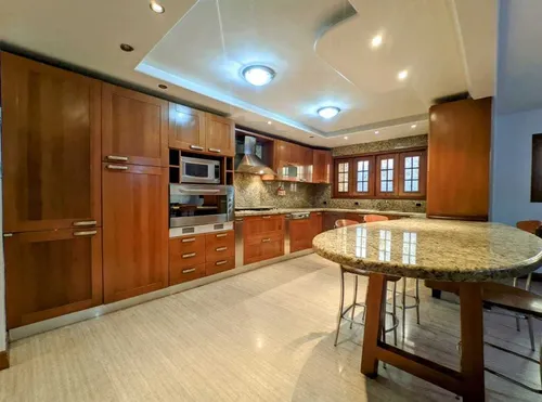 Townhouse En Urb. La Viña Gm