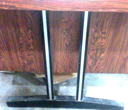 Imagen 5 de 6 de Escritorio Ejecutivo Con 4 Gavetas Y Patas De Madera