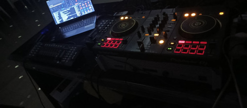 Dj Sonido & Iluminación - Proyección - Eventos Músicales