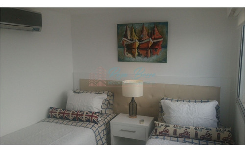 Apartamento En Peninsula, 5 Dormitorios *- Ref: 1805
