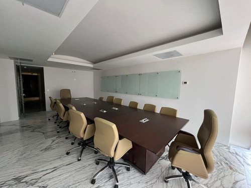 Renta De Oficina Acondicionada Y Amueblada De 633.35 M² En Polanco