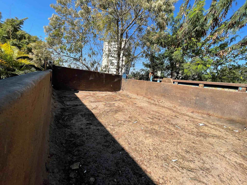 Imagem 6 de 7 de Caçamba Basculante 5m³ Toco 1 Pistão Assoalho Fraco