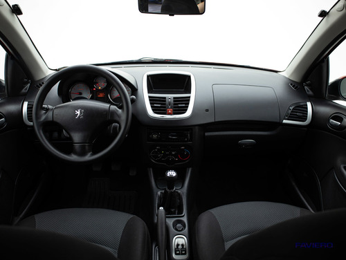 Imagem 13 de 14 de Peugeot 207 Hatch Xr 1.4 8v (flex) 4p