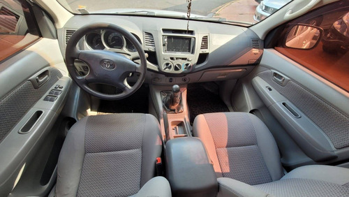 Imagem 4 de 8 de Toyota Hilux 2.7 Sr 4x2 Cd 16v Gasolina 4p Manual