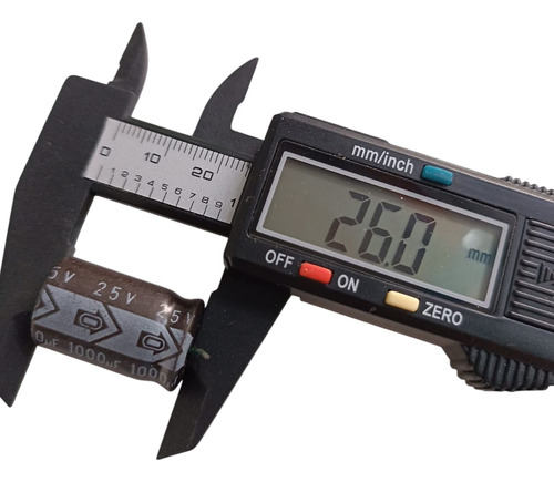 3 Capacitores Electrlíticos Varias Marcas 1000uf 25v +105°c