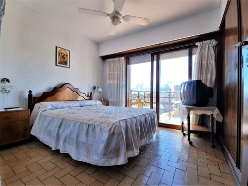 Imagen 9 de 14 de Pinamar Centro Departamento En Venta Constitucion Al 500