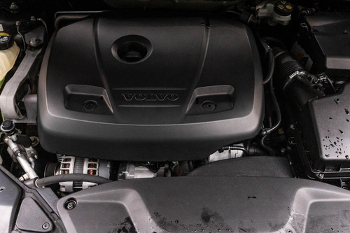 Volvo V40 T5 Rdesign
