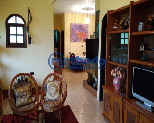 Belíssima Chácara Com 2 Casas, Churrasqueira E Forno A Lenha 2..000m² De Amplo Terreno - Ch00019 - 68211422