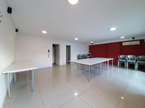 Departamento 2 Ambientes De Categoría Con Cochera En Morón Centro