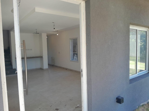 Casa A Estrenar De Cuatro Ambientes Pilar Del Este Barrio San Eduardo