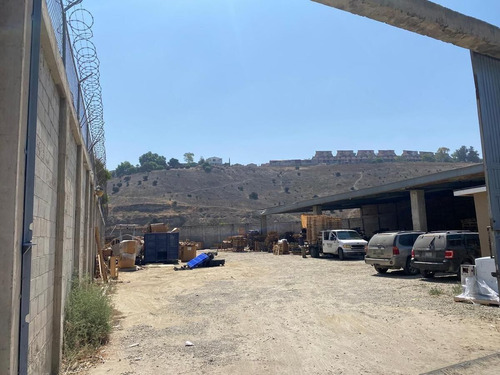 Terreno Amplio Con Bodega