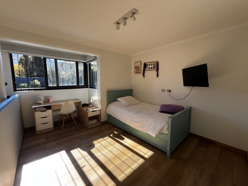 Preciosa Casa Remodelada En Pie Andino