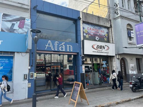 Local A Metros De Centenario Y Belgrano, Apto Gastronomía