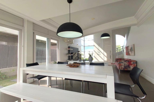 Imagem 15 de 24 de Casa À Venda Em Xangri-lá - Ca00999 - 34963232