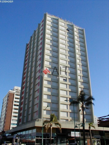 Imagen 20 de 22 de 3 Dormitorios En Pleno Centro De La Peninsula. Torre Con Servicios.