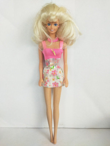 Barbie Vintage Modelo 1976 Vestido Flor Blanco Rosa Aretes  