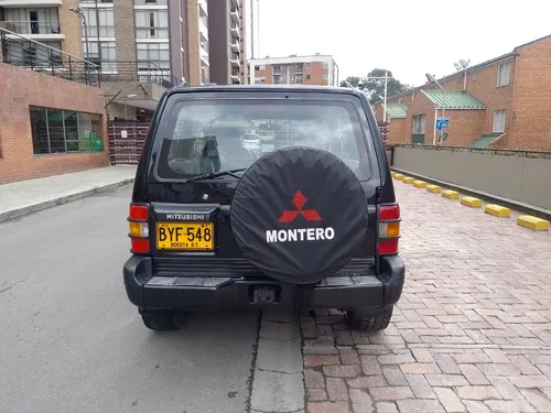 Mitsubishi Montero 2.4 V11 Vna
