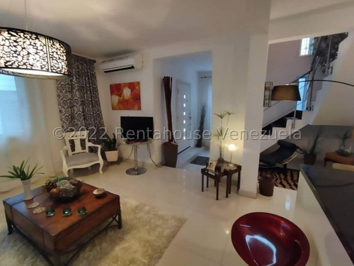 Imagen 11 de 16 de Leida Falcon Rentahouse Vende Casa En Mañongo Naguanagua 22-25273 Lf