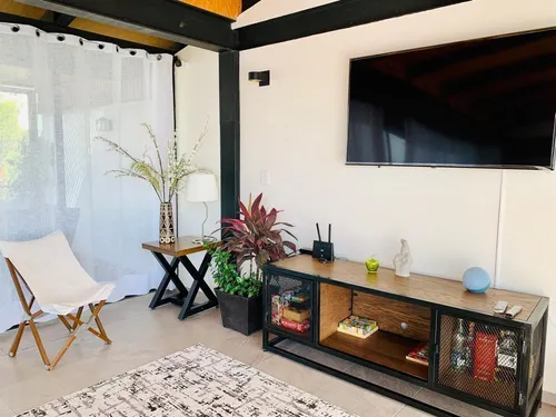 Casa En Fraccionamiento Con Seguridad Y Vista Al Lago De Tequesquitengo