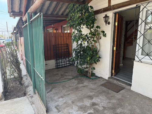 Casa Ampliada Y Regularizada Al Lado De Av. Gabriela