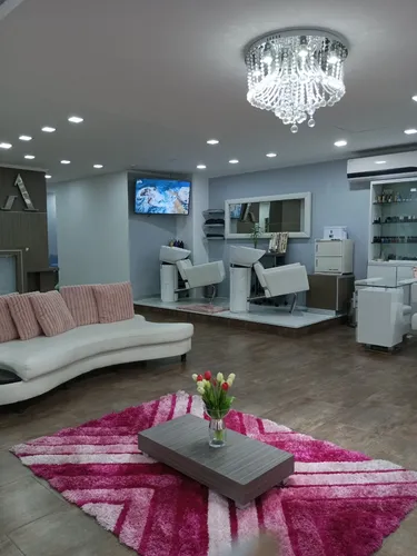 Best House Traspasa Fondo De Comercio, Glamoroso Spa/peluquería En San Antonio De Los Altos.