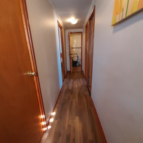 Casa Con Seis Piezas Y Estilo En Comuna De La Granja