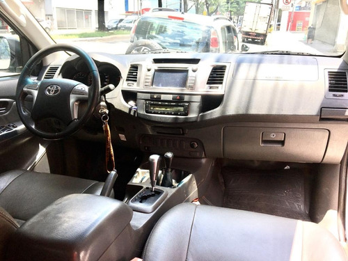 Toyota Hilux Srv 4x4