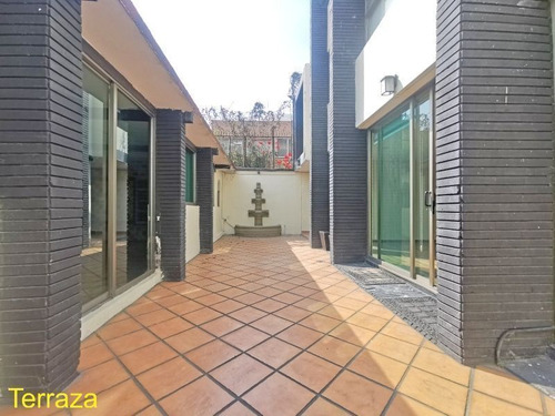 Casa Duplex 374m2c / 3r / 4.5b / 2a / Patio